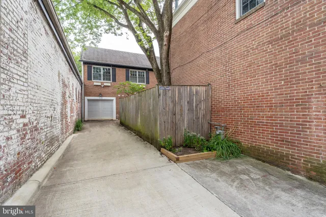 $1,975,000 | 530 F St Terrace Southeast, Washington, DC 20003