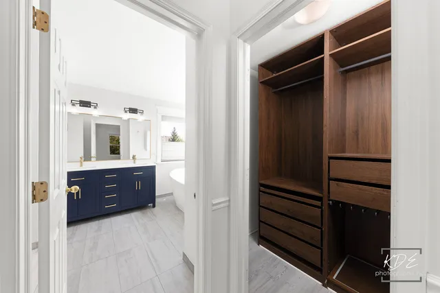 $3,500 | 2612 Lundquist Drive, Aurora, IL 60503