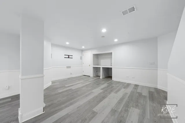 $3,500 | 2612 Lundquist Drive, Aurora, IL 60503