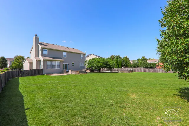 $3,500 | 2612 Lundquist Drive, Aurora, IL 60503