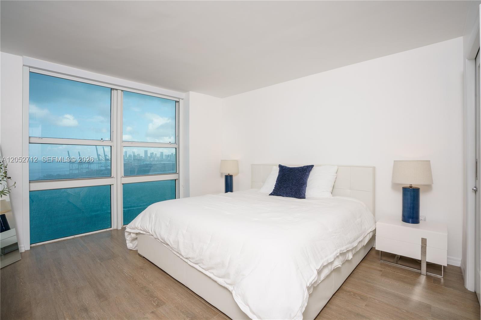 90 Alton Road, Unit 2306 Miami Beach, FL 33139 - Photo 15 of 19 Gallery Image 15