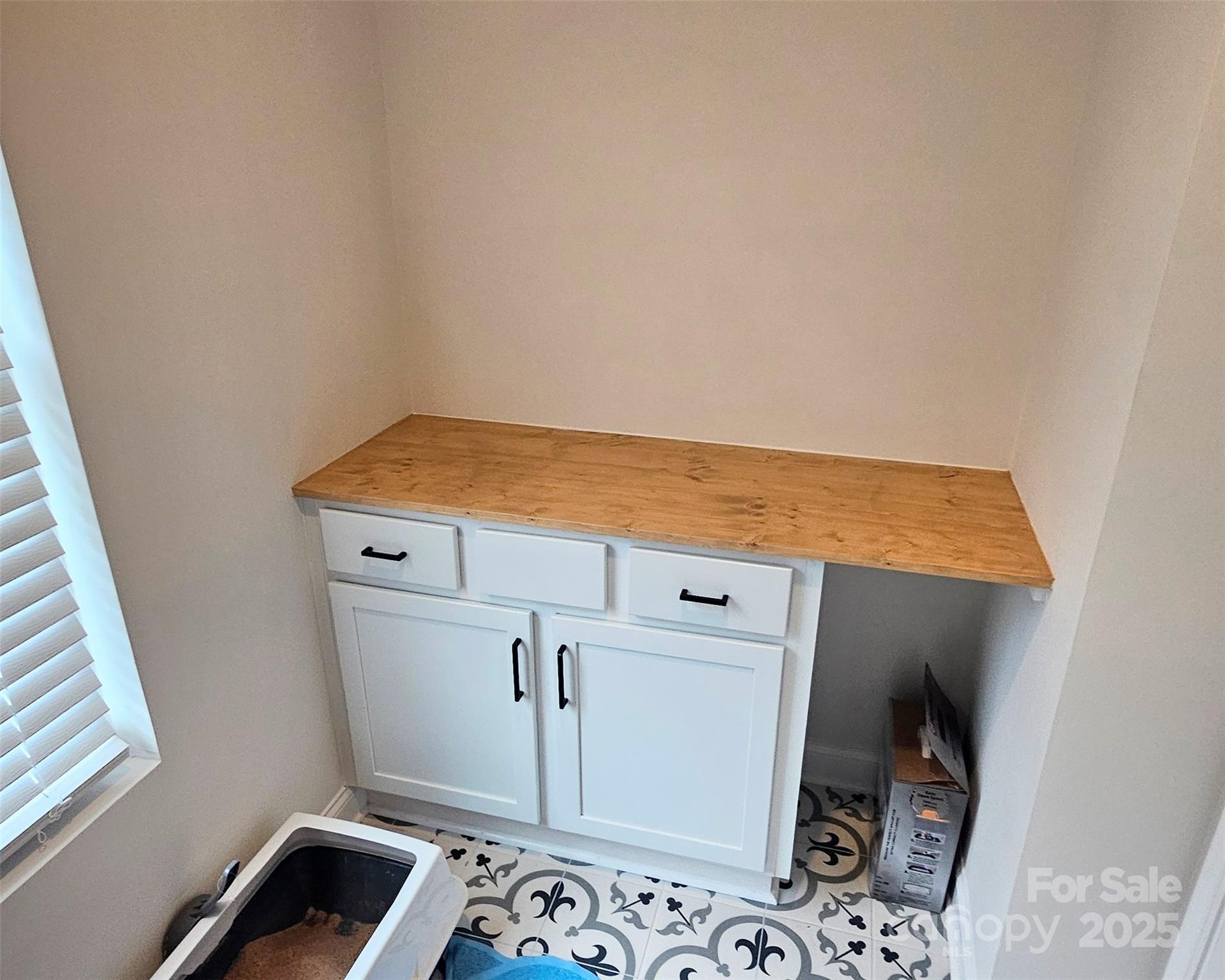 320 Lawrence Gray Road Charlotte, NC 28262 - Photo 18 of 23 a view of room with wooden floor