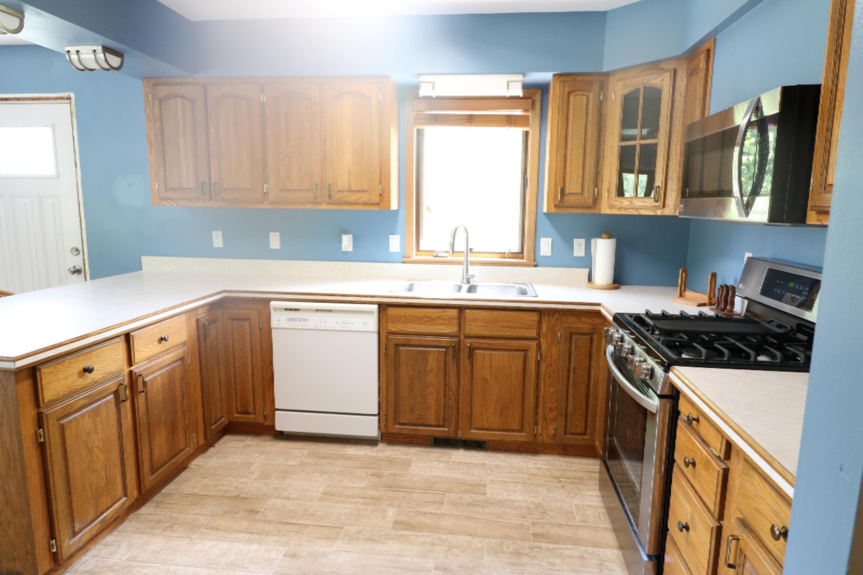 68918 Territorial Road Watervliet, MI 49098 - Photo 12 of 19 Kitchen