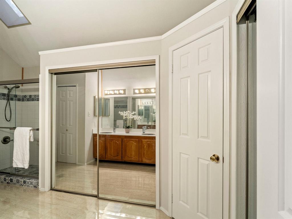 13347 Pandora Circle Dallas, TX 75238 - Photo 25 of 36 a view of cabinet with window