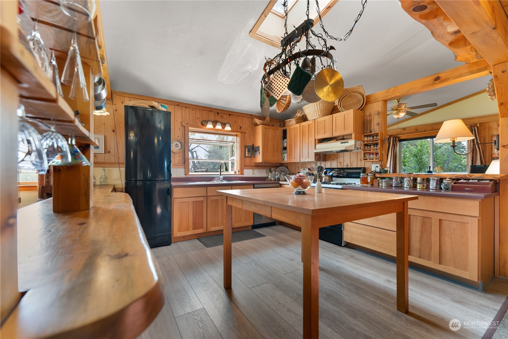 822 Main Street Winthrop, WA 98862 - Photo 15 of 40