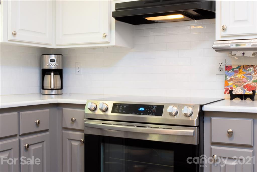 6824 Porterfield Road Charlotte, NC 28226 - Photo 7 of 48 Gallery Image 7