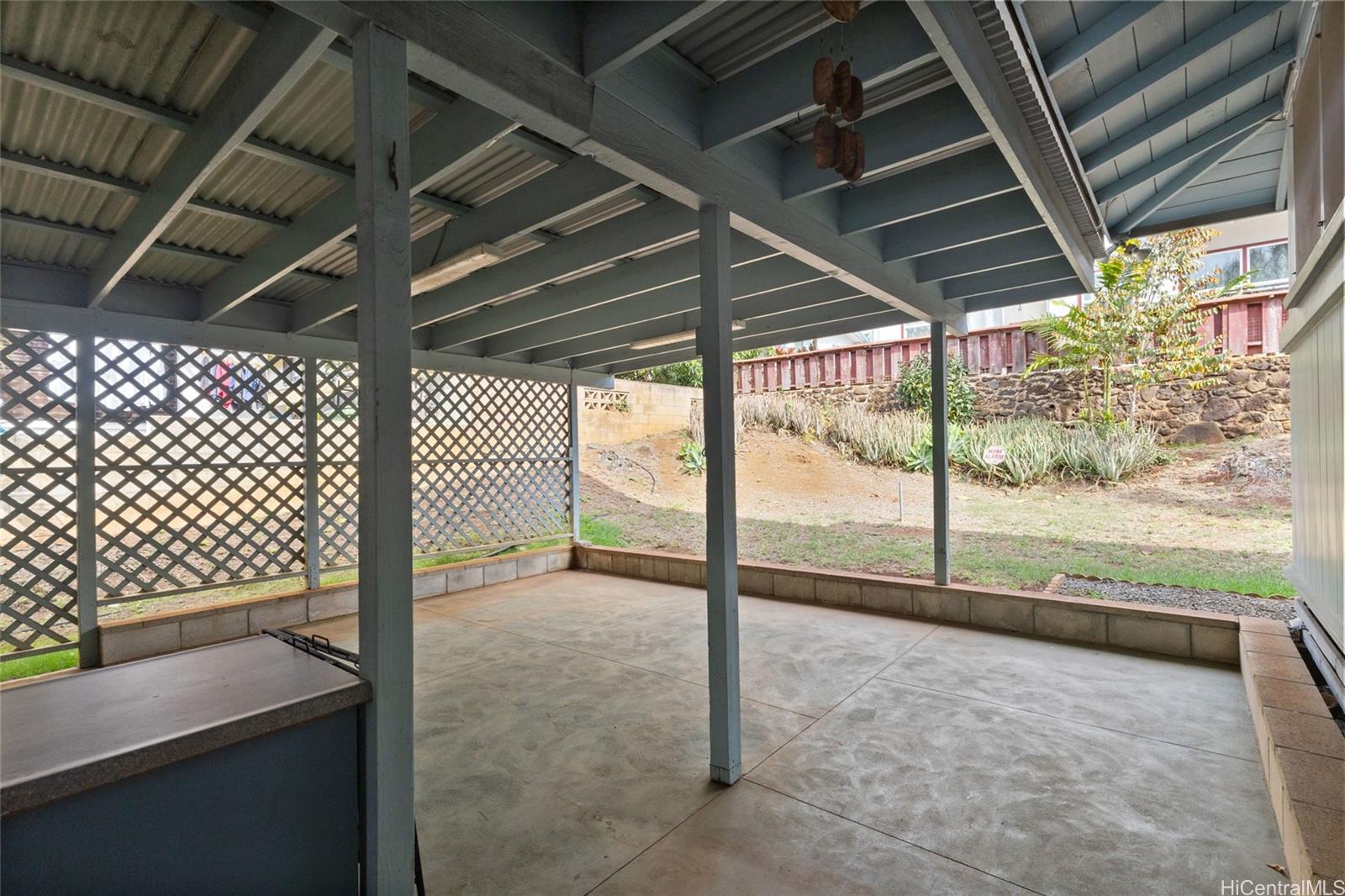 94-341 Kahuanani Street Waipahu, HI 96797 - Photo 20 of 24 a view of a backyard