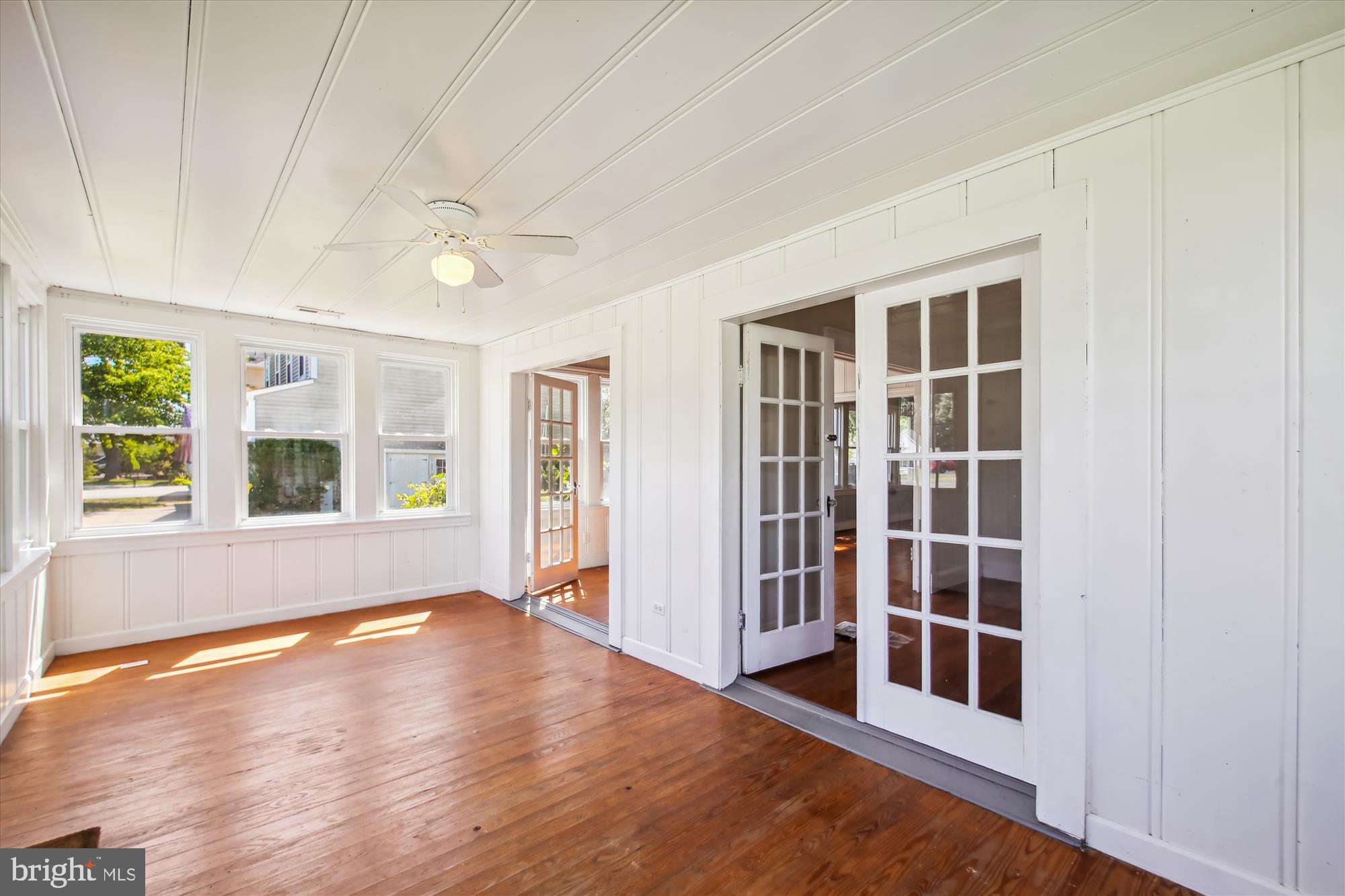 611 Clark Avenue Deale, MD 20751 - Photo 12 of 37 an empty room with windows
