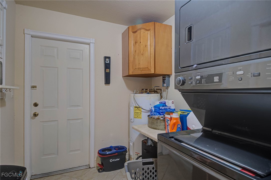 2019 Clark Avenue Fort Myers, FL 33905 - Photo 16 of 23 a room with toys and wooden floor