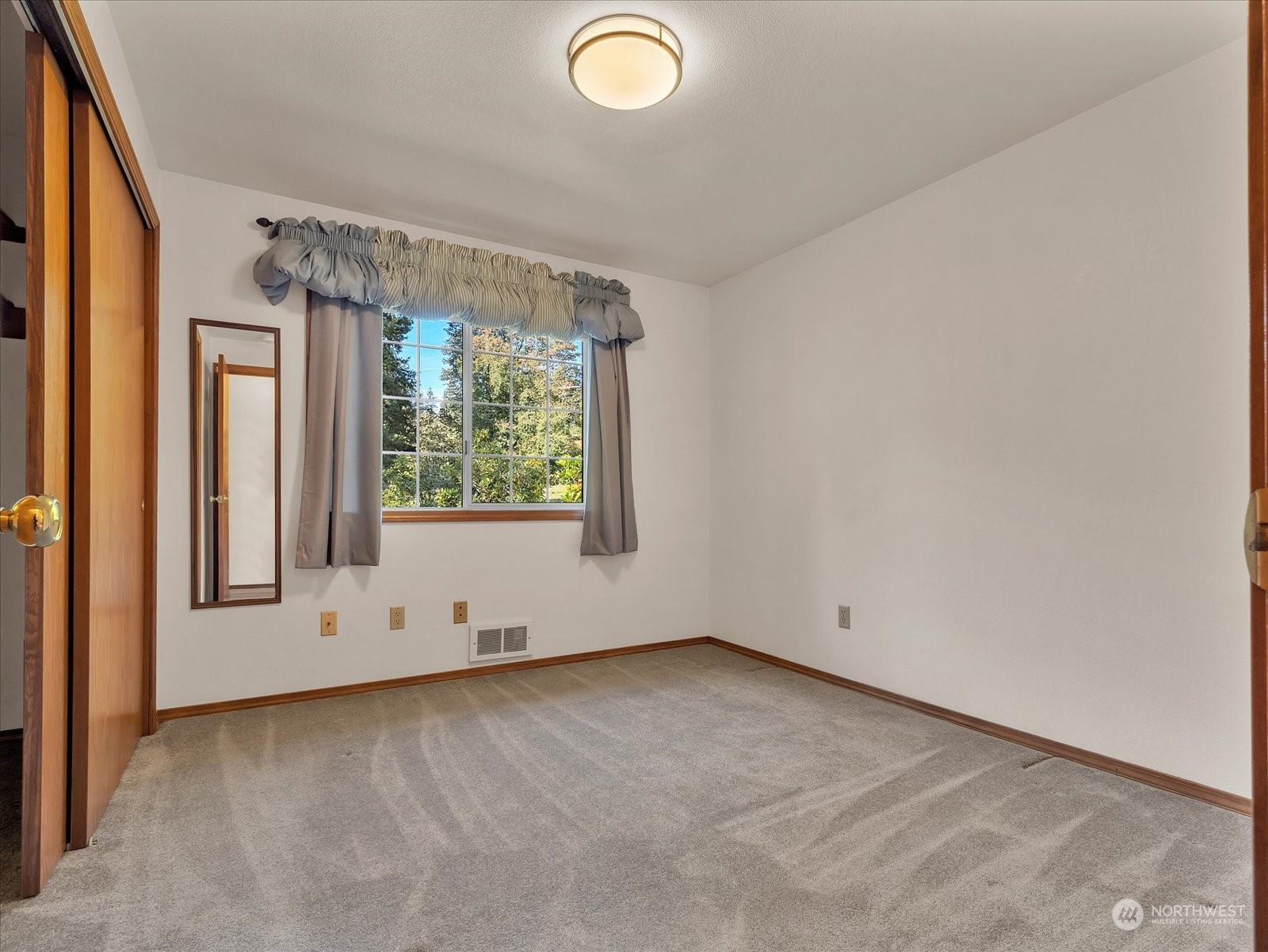 19227 Badke Road Snohomish, WA 98290 - Photo 19 of 40