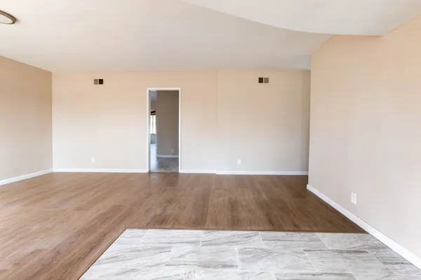 $3,250 | 3711 West 110th Street, Inglewood, CA 90303