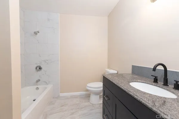 $3,250 | 3711 West 110th Street, Inglewood, CA 90303