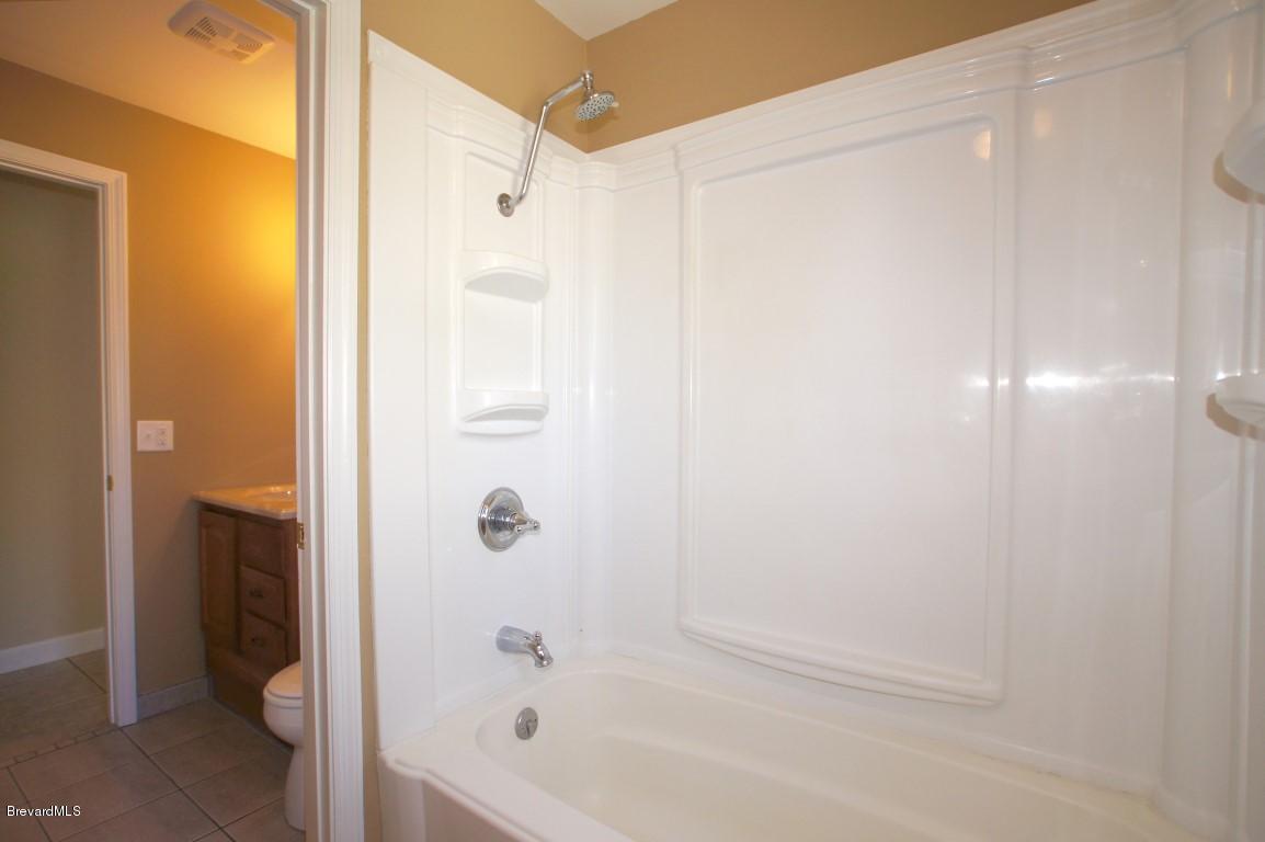 6450 Hudson Road Cocoa, FL 32927 - Photo 9 of 15 Hudson 6450-Shower.jpg