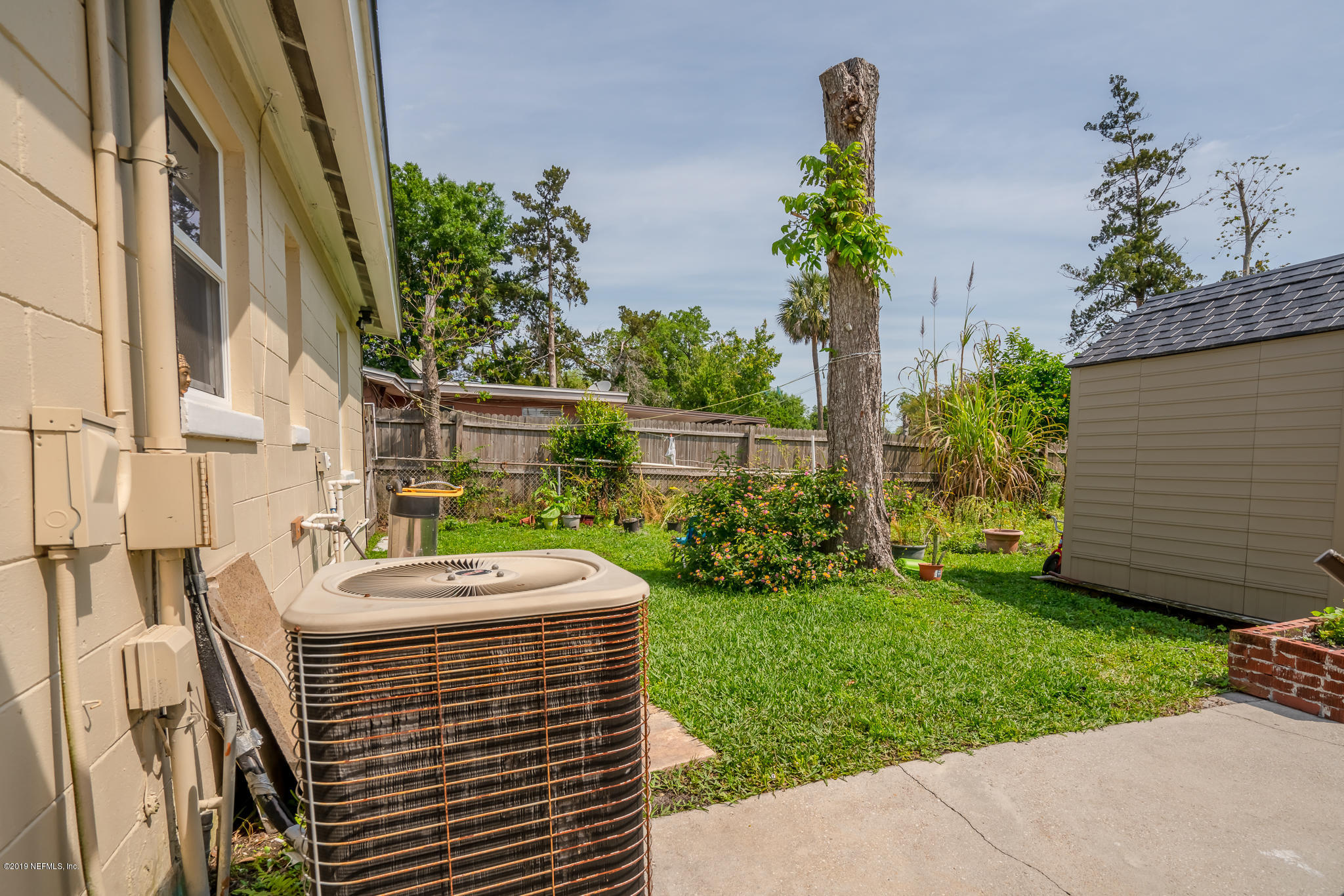 4519 Barnes Road South Jacksonville, FL 32207 - Photo 41 of 46 a outdoor view with plants