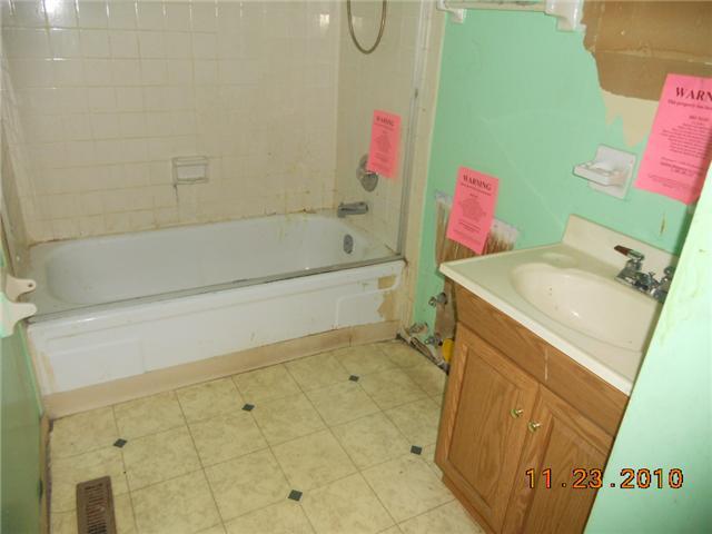 3481 Petzinger Road Columbus, OH 43232 - Photo 4 of 5 Gallery Image 4