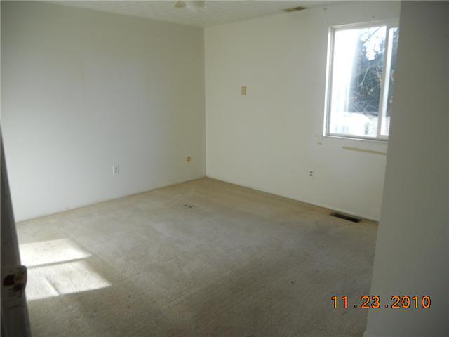 3481 Petzinger Road Columbus, OH 43232 - Photo 5 of 5 Gallery Image 5