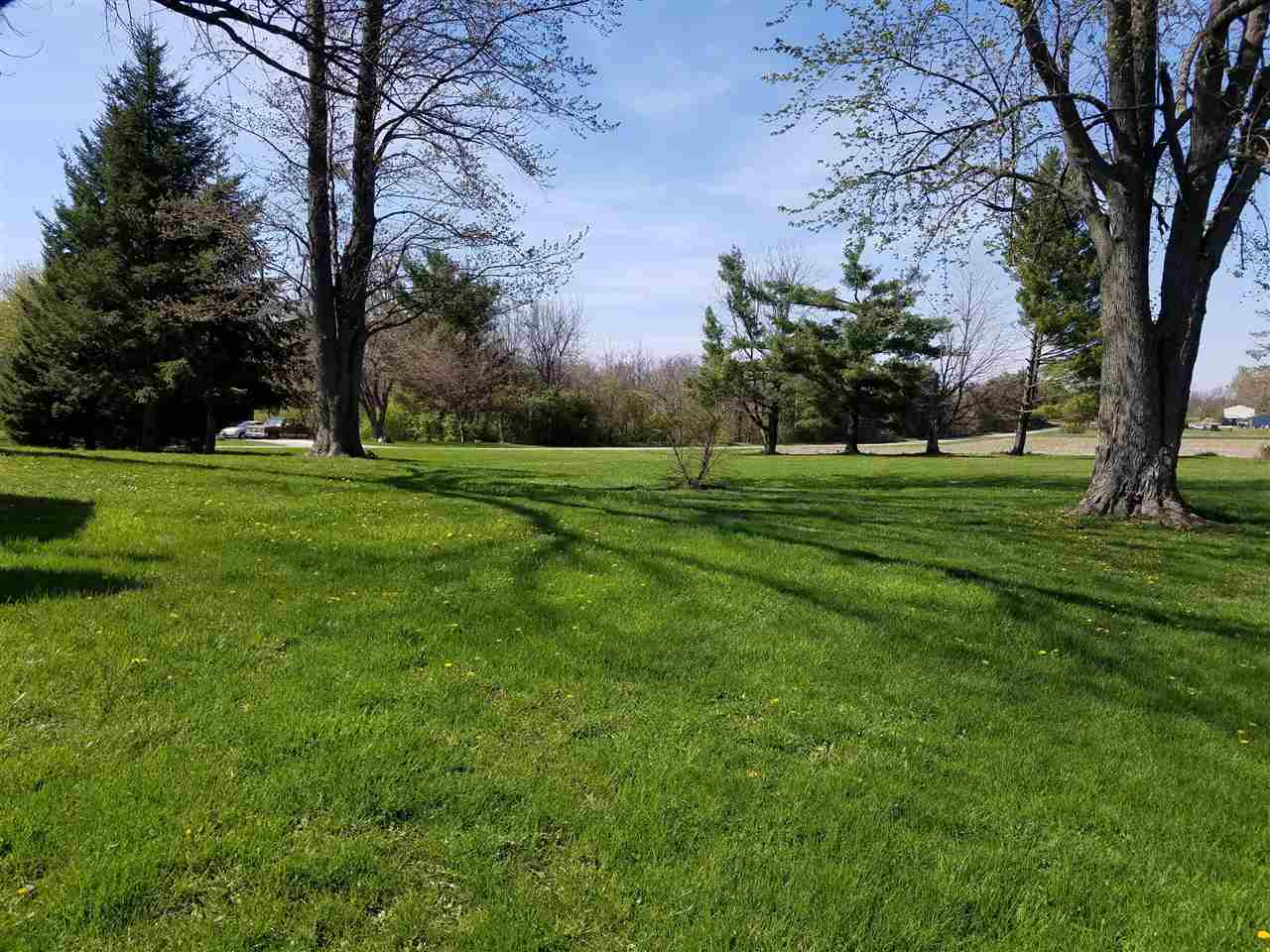 16538 Redwood Road Culver, IN 46511 - Photo 3 of 33