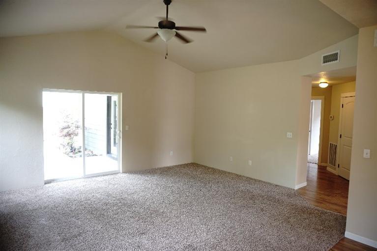 110 Chelsea Court Phoenix, OR 97535 - Photo 5 of 16 Additional Photo