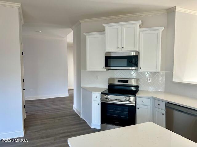 208 Trellis Walk Macon, GA 31220 - Photo 19 of 29 a kitchen with cabinets appliances and a wooden floor
