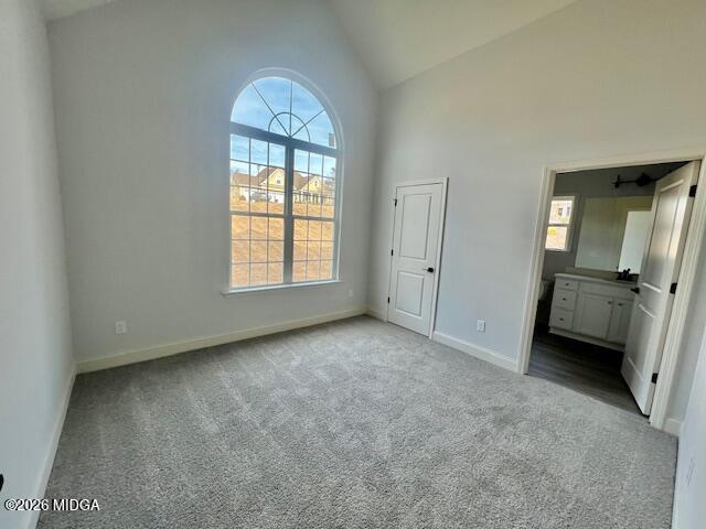 208 Trellis Walk Macon, GA 31220 - Photo 26 of 29 an empty room with a mirror and a sink