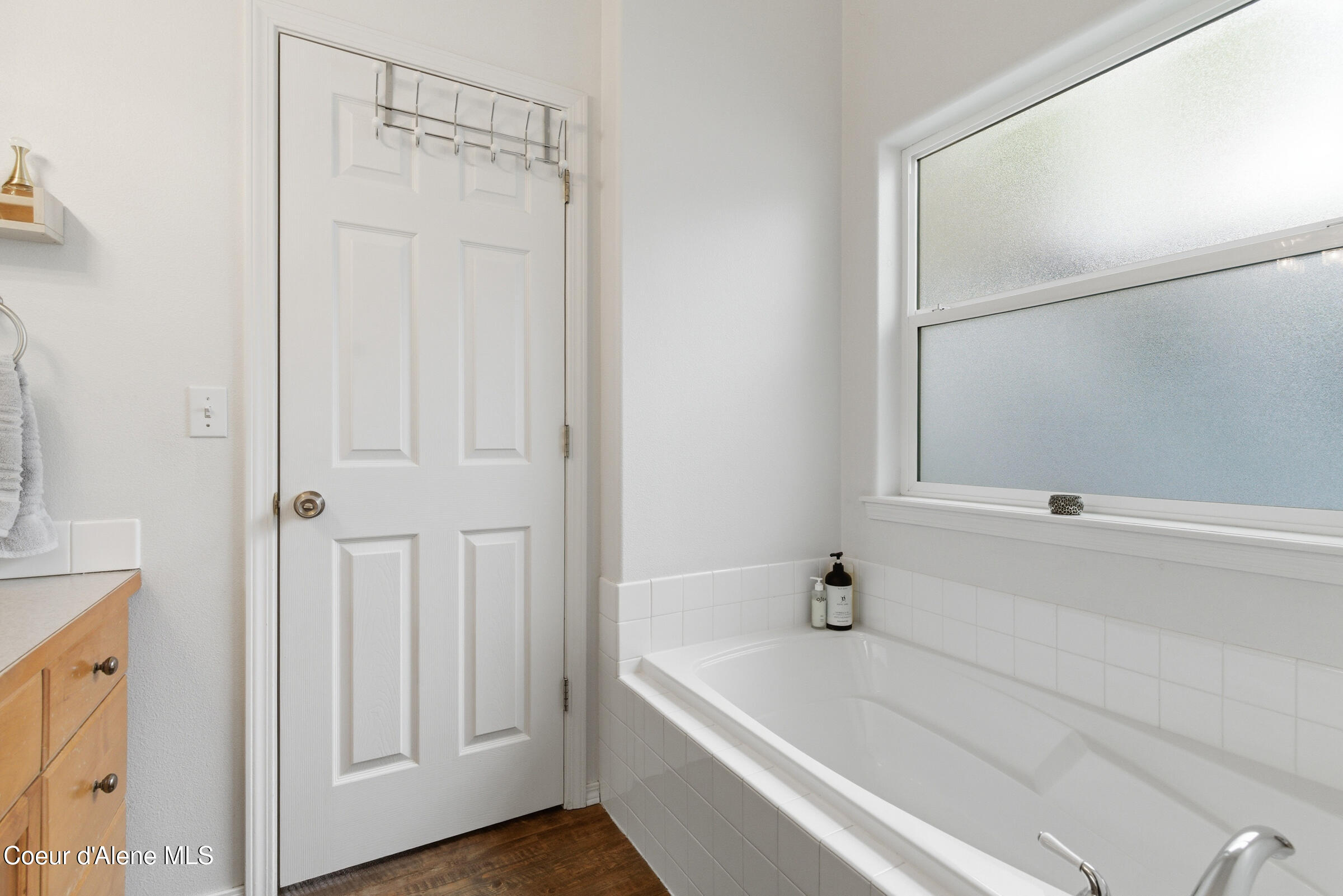5487 North Martha Loop Coeur D'Alene, ID 83815 - Photo 18 of 37 PRIMARY BATHROOM