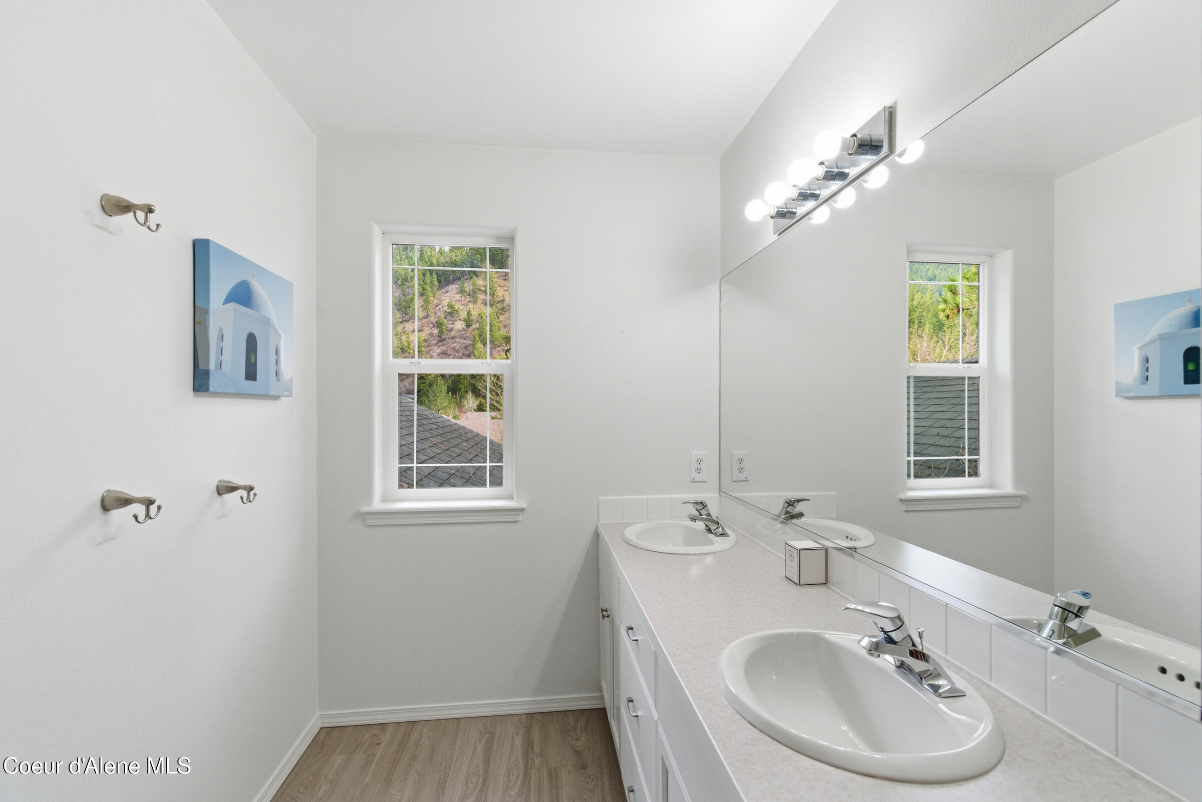 5487 North Martha Loop Coeur D'Alene, ID 83815 - Photo 25 of 37 2ND FLOOR FULL BATHROOM