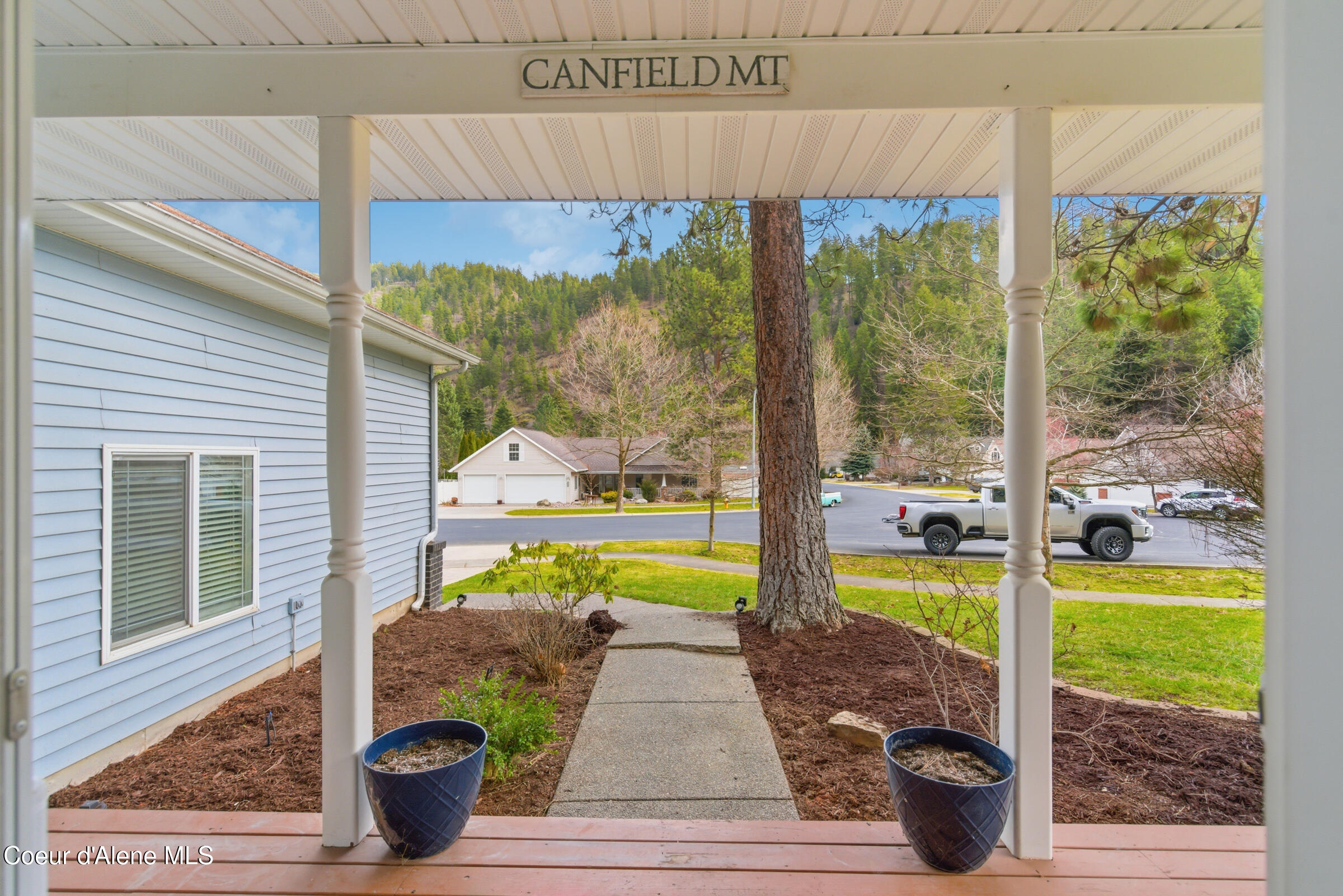 5487 North Martha Loop Coeur D'Alene, ID 83815 - Photo 4 of 37 PORCH WITH A VIEW