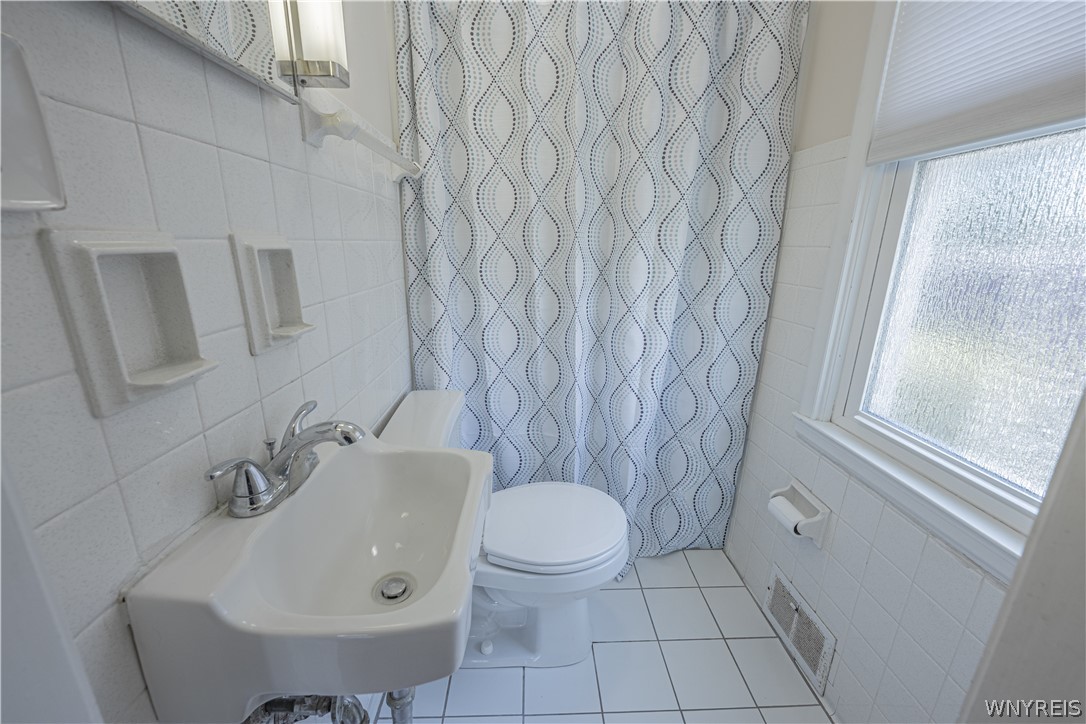 4831 Lewiston Road Niagara Falls, NY 14305 - Photo 30 of 46