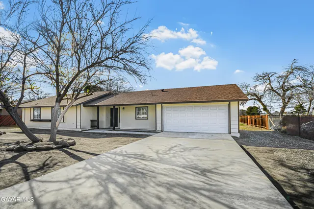 $419,990 | 40523 172nd Street East, Lancaster, CA 93535