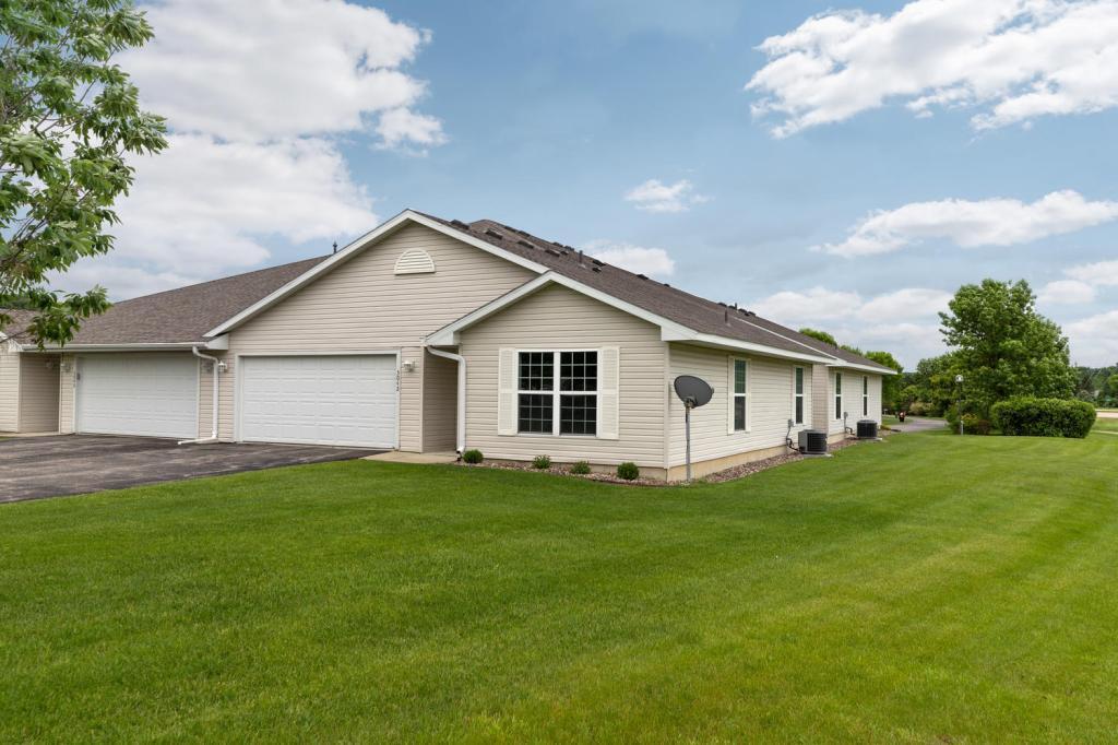 3042 Salem Meadows Drive Southwest Rochester, MN 55902 - Photo 1 of 23 Gallery Image 1