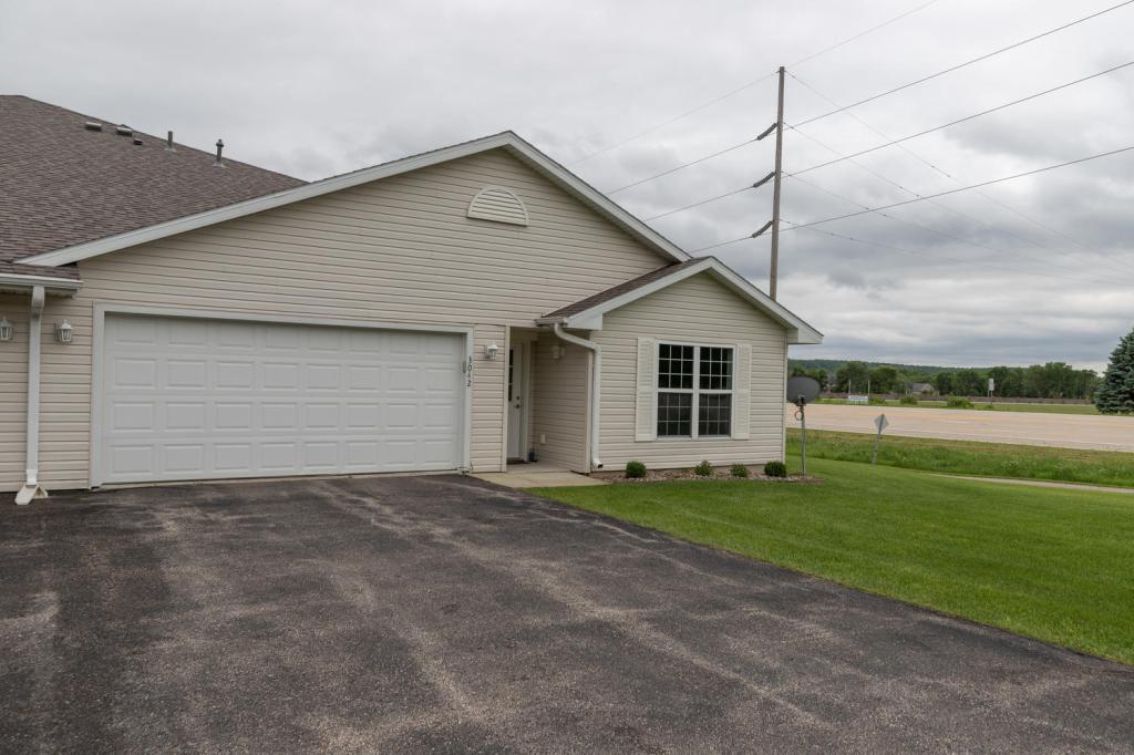 3042 Salem Meadows Drive Southwest Rochester, MN 55902 - Photo 21 of 23 Gallery Image 21