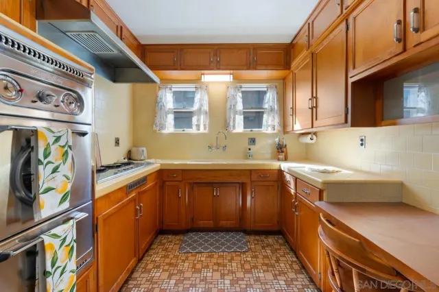 $2,795,000 | 1860 West Montecito Way, San Diego, CA 92103