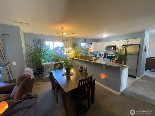 $445,000 | 8204 Spokane Drive, Unit 302, Everett, WA 98203