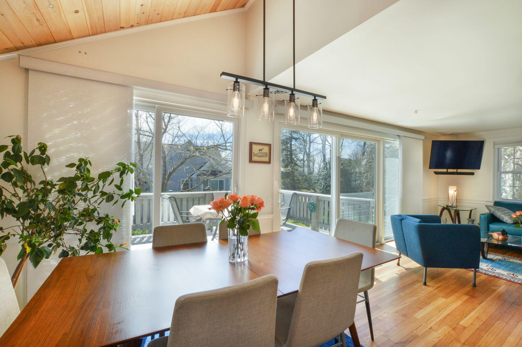 190 Pine Lane Osterville, MA 02655 - Photo 12 of 39 a view of a livingroom with furniture and a potted plant