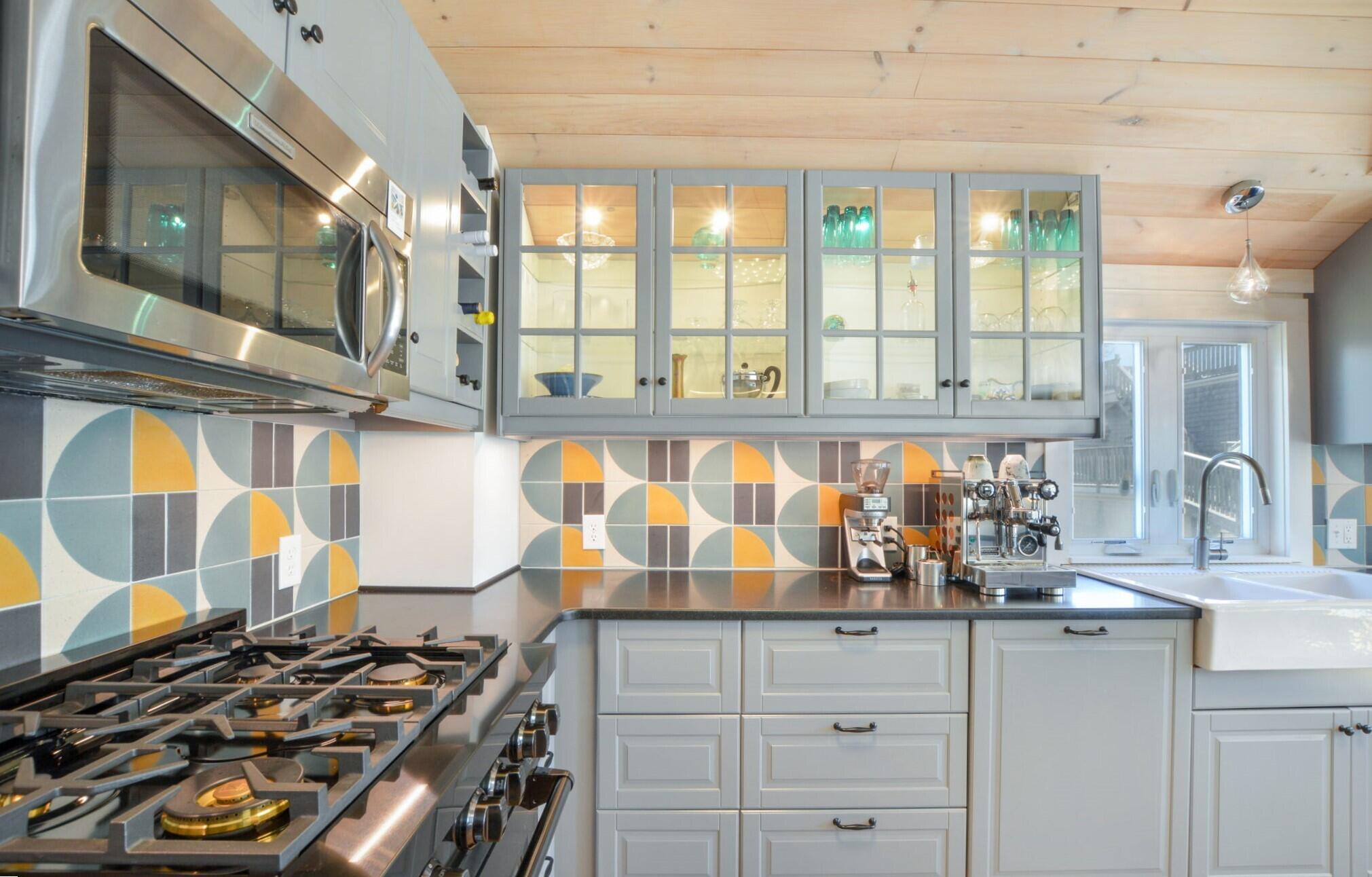 190 Pine Lane Osterville, MA 02655 - Photo 7 of 39 a kitchen with a stove and a sink