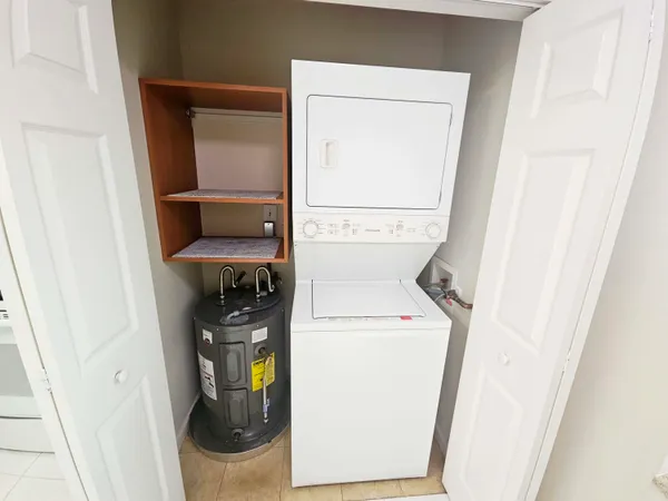 $2,050 | 14747 Cumberland Drive, Unit 3010, Delray Beach, FL 33446