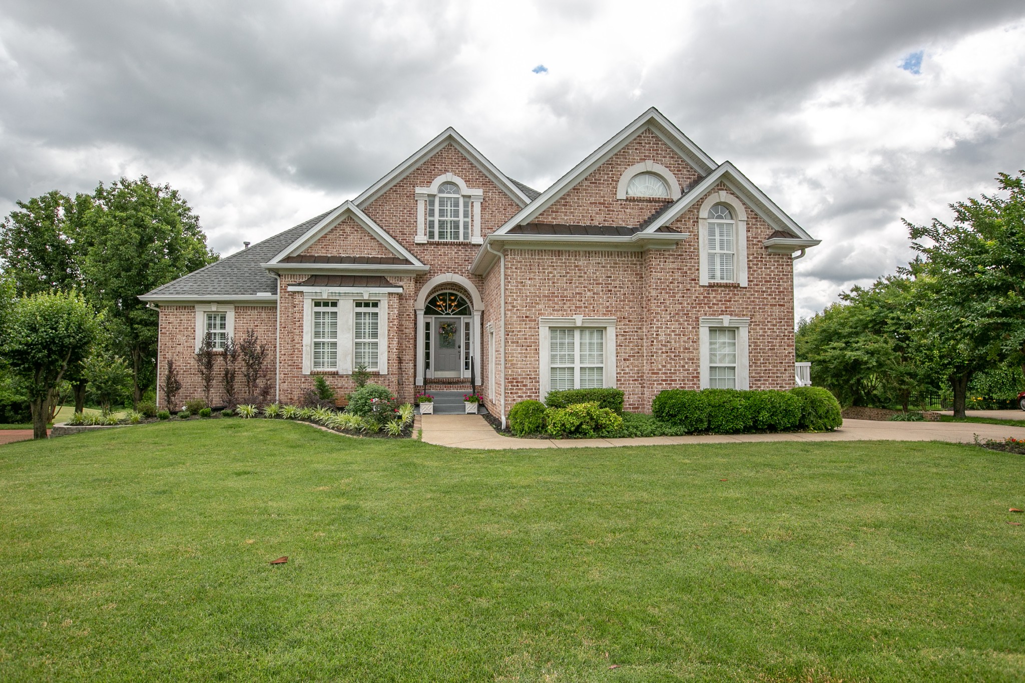 2613 Sequoya Trace Murfreesboro, TN 37127 - Photo 48 of 48 a front view of a house with a yard