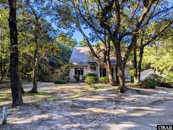 $675,000 | 114 Last Hunt Lane, Southern Shores, NC 27949