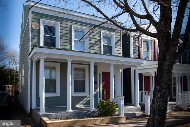 $2,195 | 1405 Charles Street, Fredericksburg, VA 22401