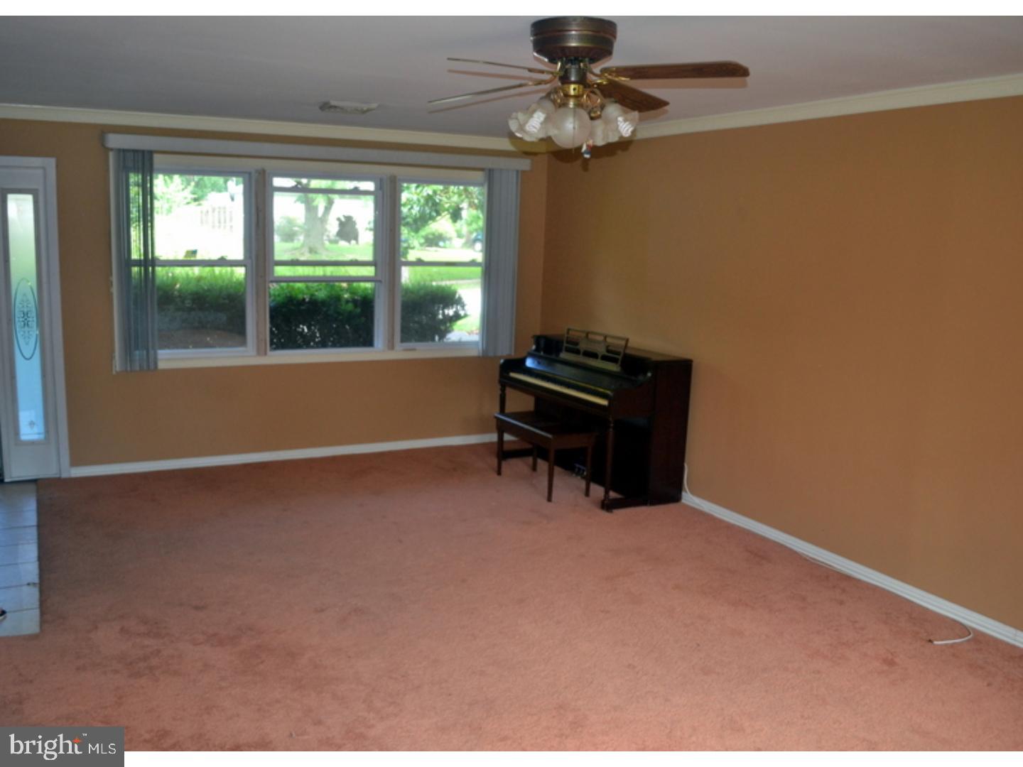 232 Brookside Road Norristown, PA 19401 - Photo 6 of 25 Gallery Image 6