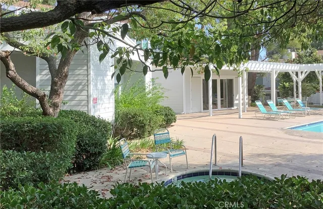 $3,980 | 18170 Andrea Circle South, Unit 1, Northridge, CA 91325