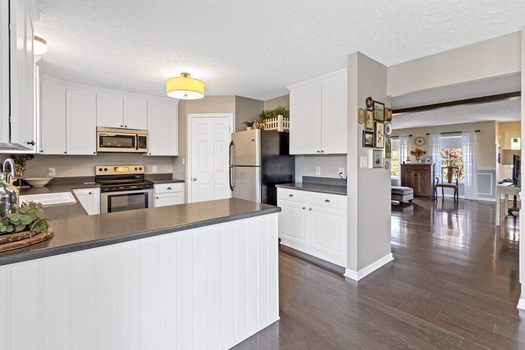 15525 Hagenderfer Road Plain City, OH 43064 - Photo 10 of 49 15525 Hagenderfer Road-13.jpg-SMALL