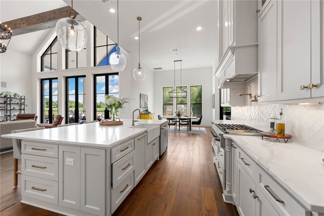 1351 River Road Waco, TX 76705 - Photo 15 of 96