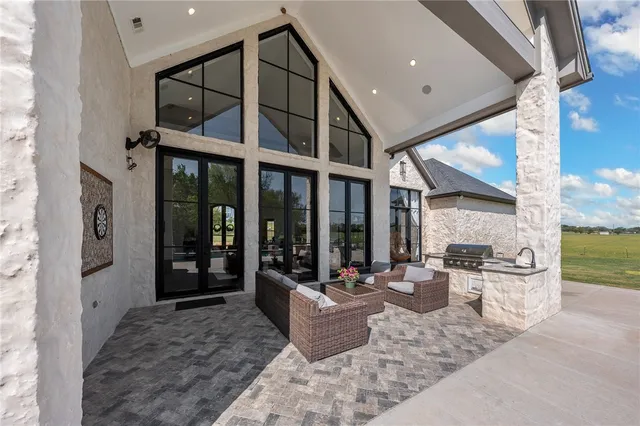 $2,370,000 | 1351 River Road, Waco, TX 76705