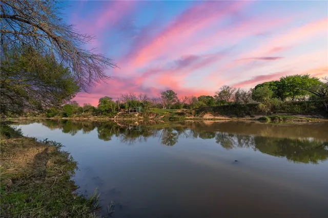 $2,370,000 | 1351 River Road, Waco, TX 76705