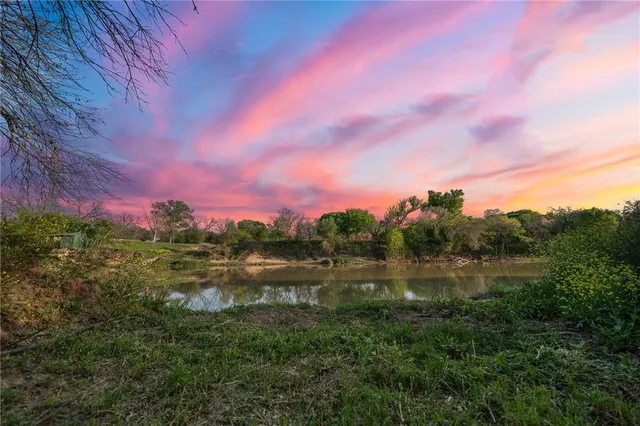 $2,370,000 | 1351 River Road, Waco, TX 76705