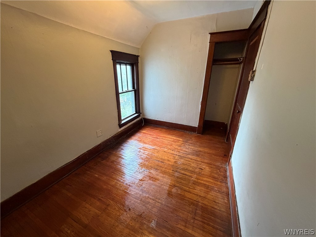 49 15th Street Buffalo, NY 14213 - Photo 10 of 17