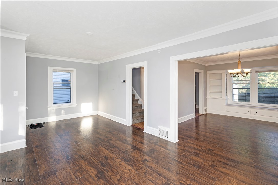 3243 Yorkshire Road Cleveland, OH 44118 - Photo 9 of 35 Gallery Image 9