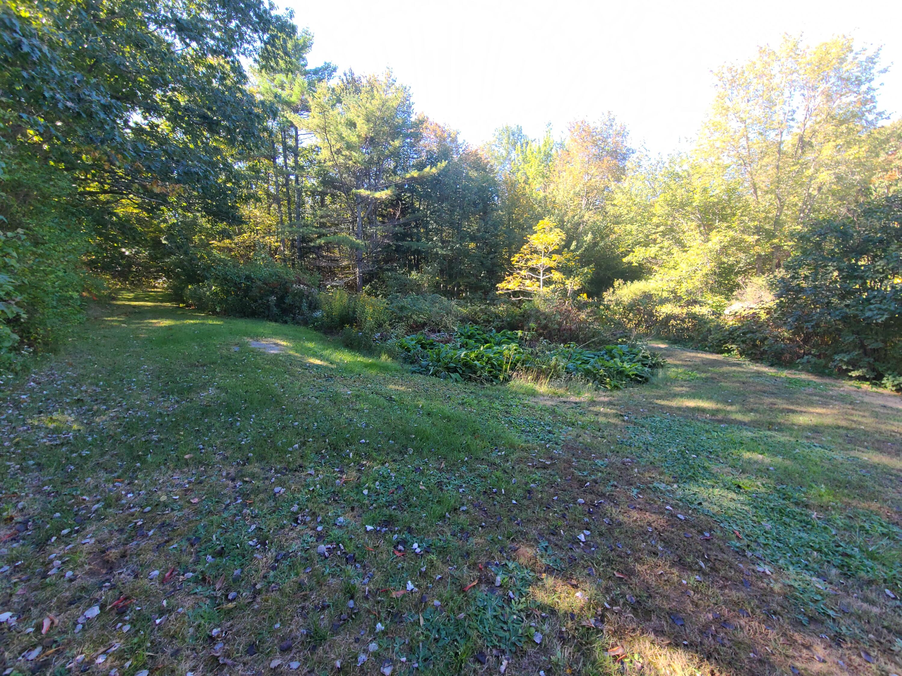 81 River Road Boothbay, ME 04537 - Photo 4 of 34 20220929_102523