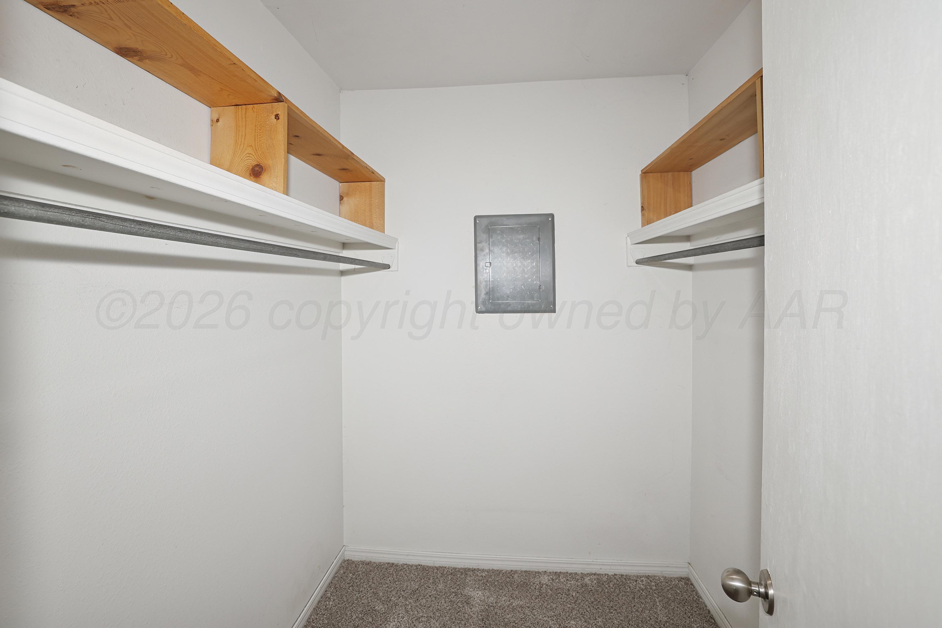 6108 Cornell Street Amarillo, TX 79109 - Photo 16 of 26 16-Primary Closet